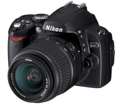 Nikon D40 + objektiv 18-55 + přísl.